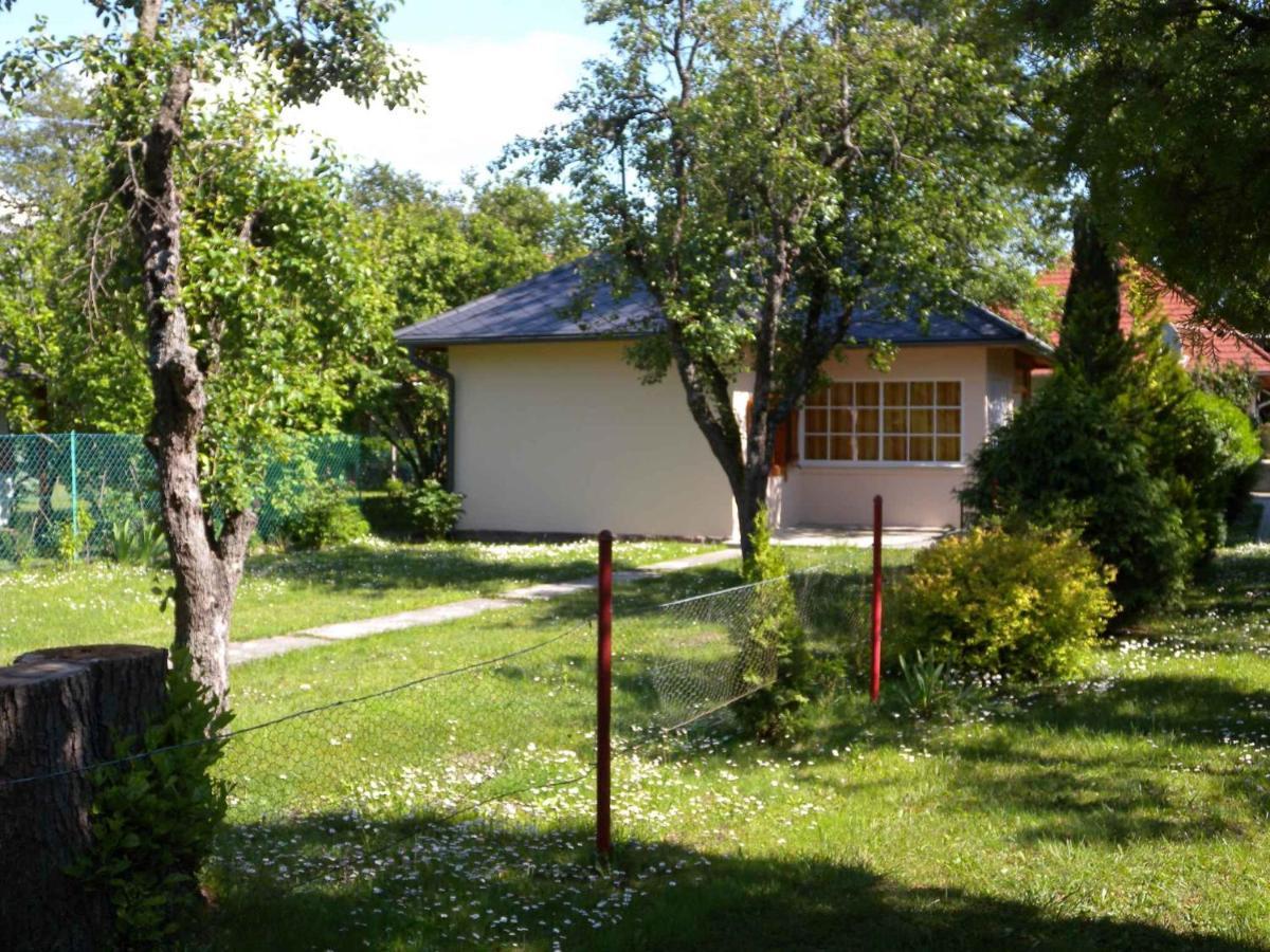 Holiday Home In Balatonfenyves 18357 Eksteriør billede